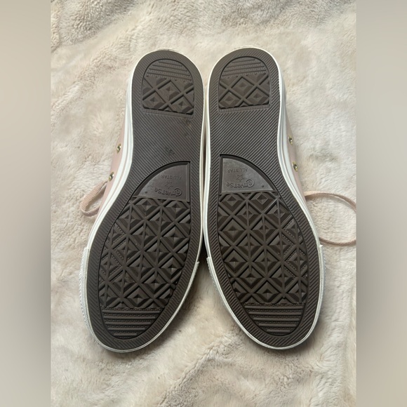 Pink Converse Women’s Size 8 - Picture 3 of 6